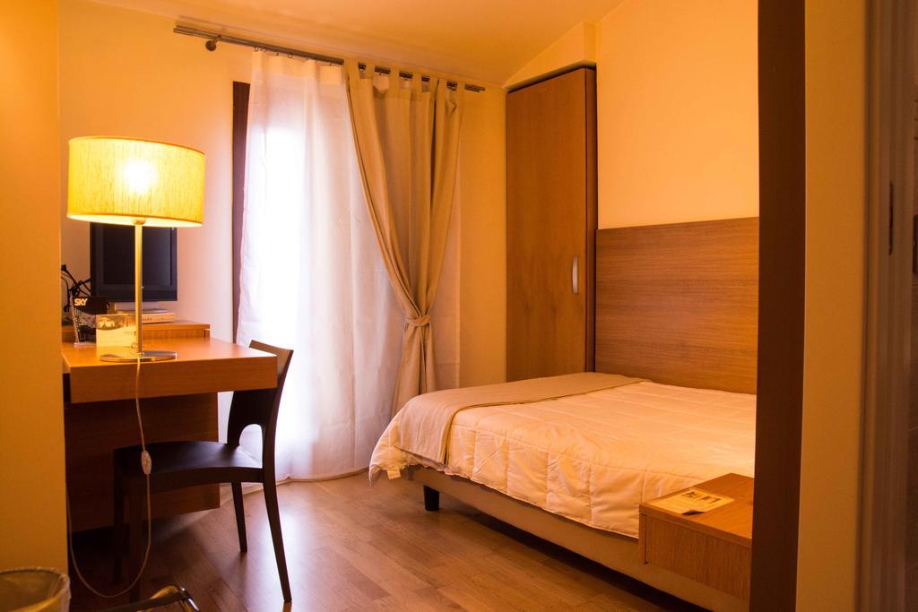 Country House Corte Del Sole Campolungo Номер фото